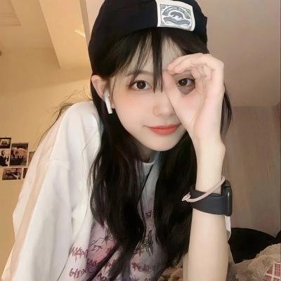 偷听心声，满朝文武等我上朝